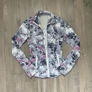 Gorgeous Lululemon Grey and Purple Floral Zip Up Define Jacket